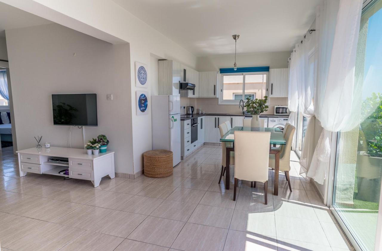 Makenzy Seaview Penthouse Lejlighed Larnaca Eksteriør billede
