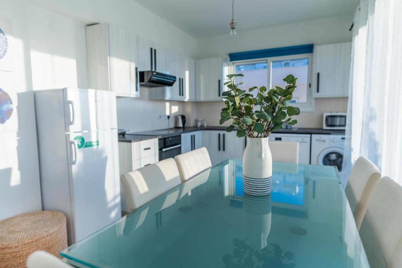 Makenzy Seaview Penthouse Lejlighed Larnaca Eksteriør billede